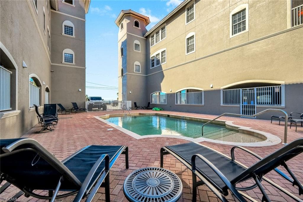 4633 Estero BLVD 201-21