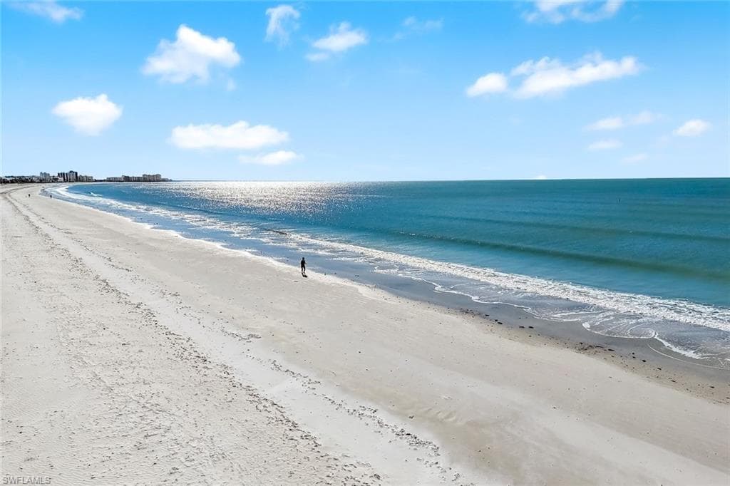4633 Estero BLVD 201-4