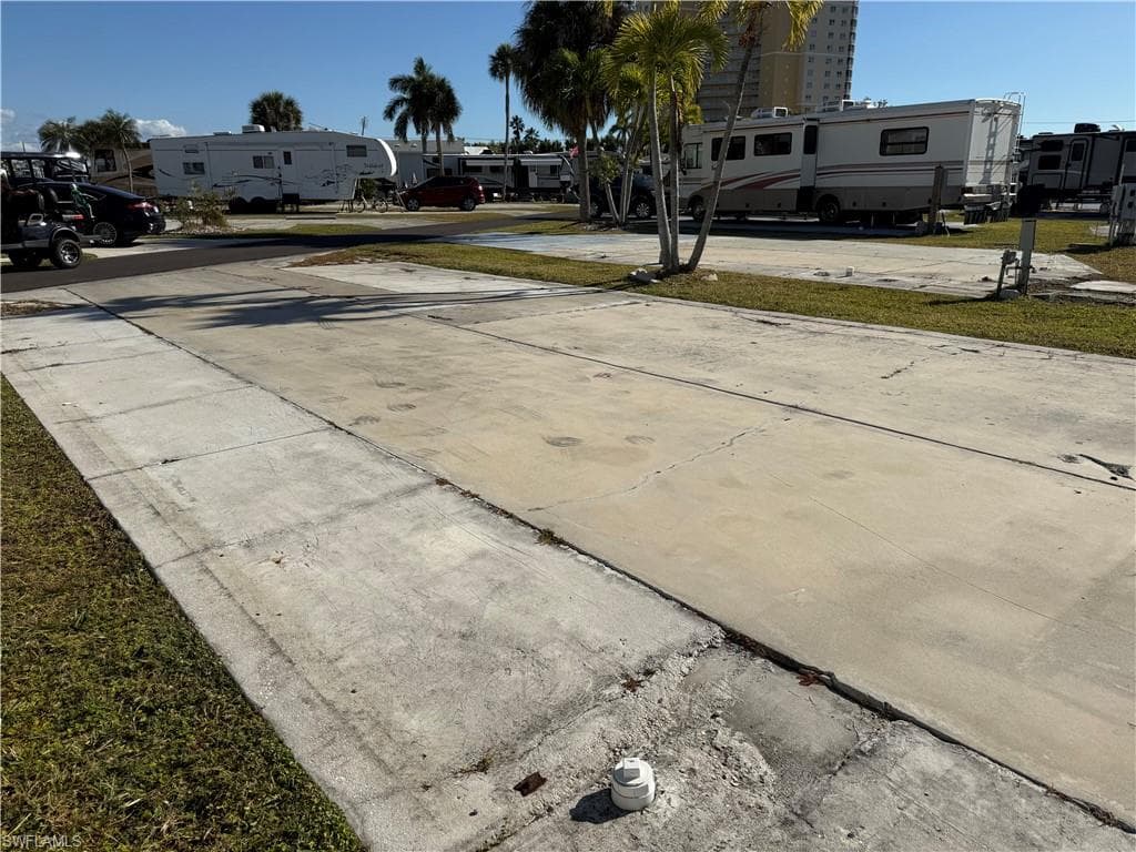 19681 Summerlin #39 RD, FORT MYERS FL 33908-5