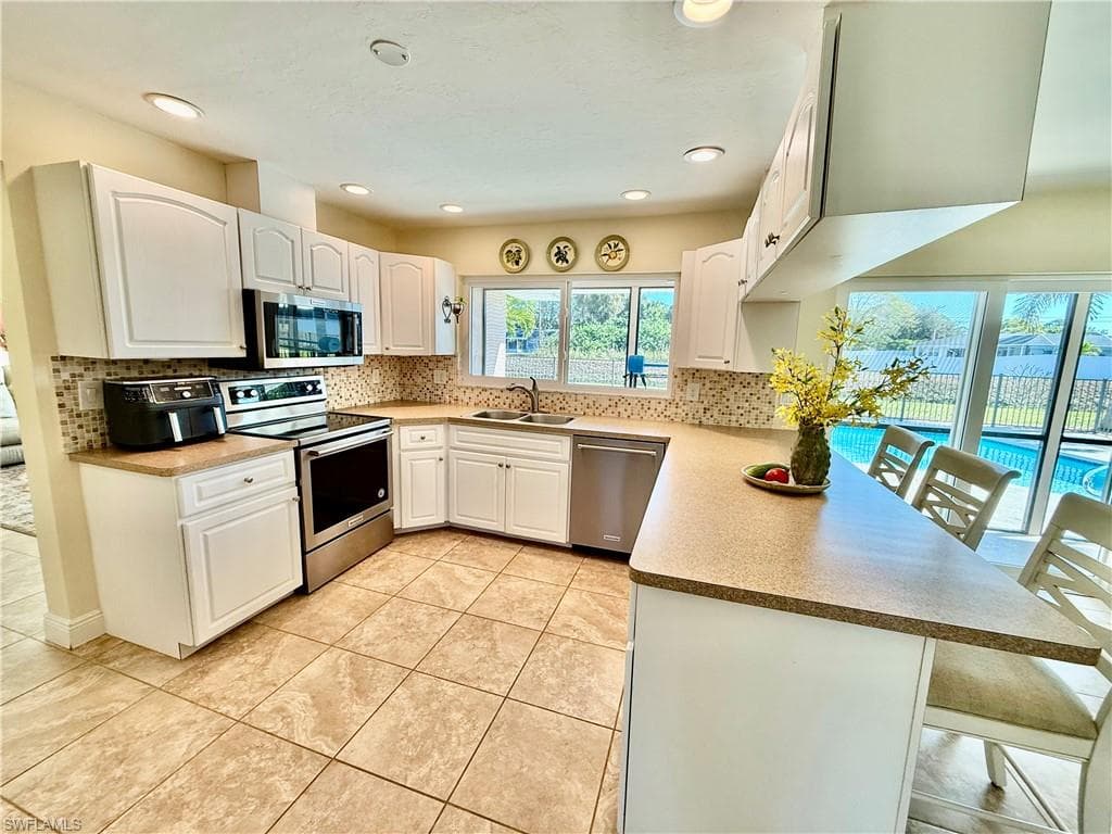 70 Ortona ST, LEHIGH ACRES FL 33936-25