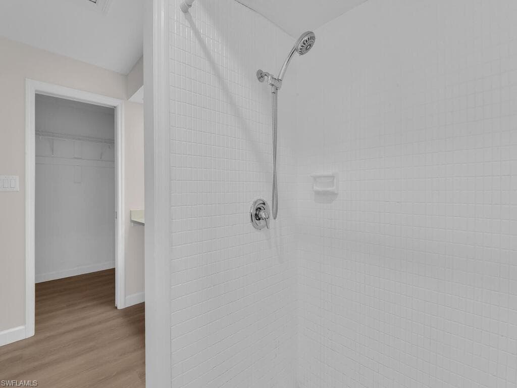 1016 Bayshore AVE, FORT MYERS FL 33919-25