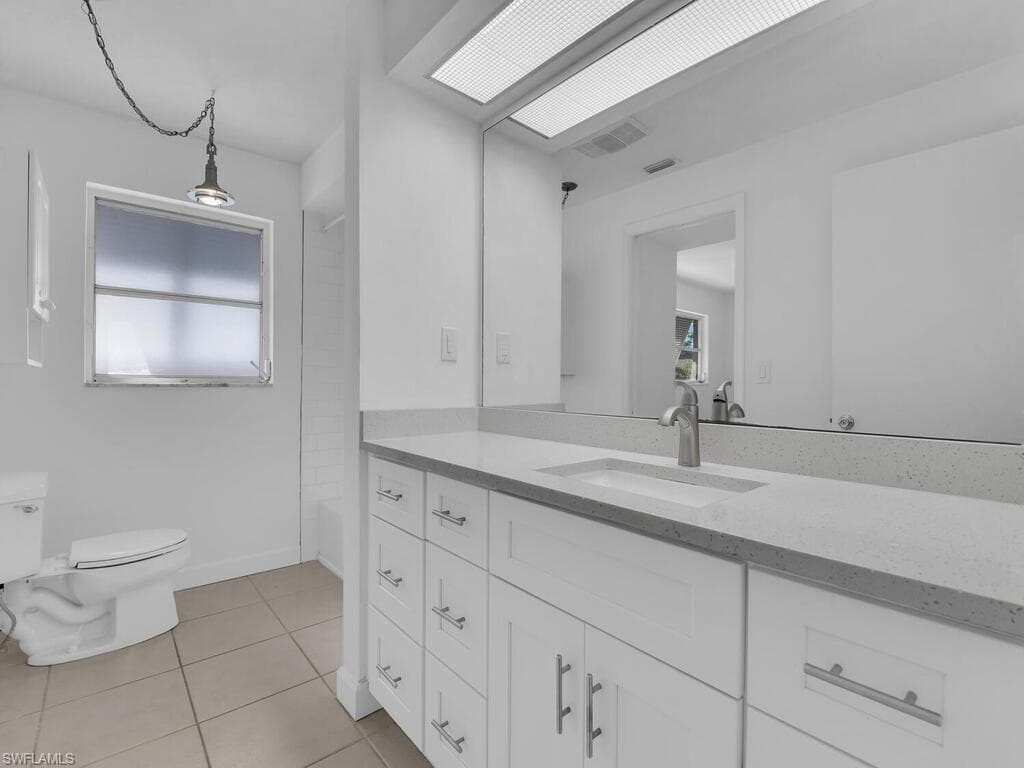 1016 Bayshore AVE, FORT MYERS FL 33919-29