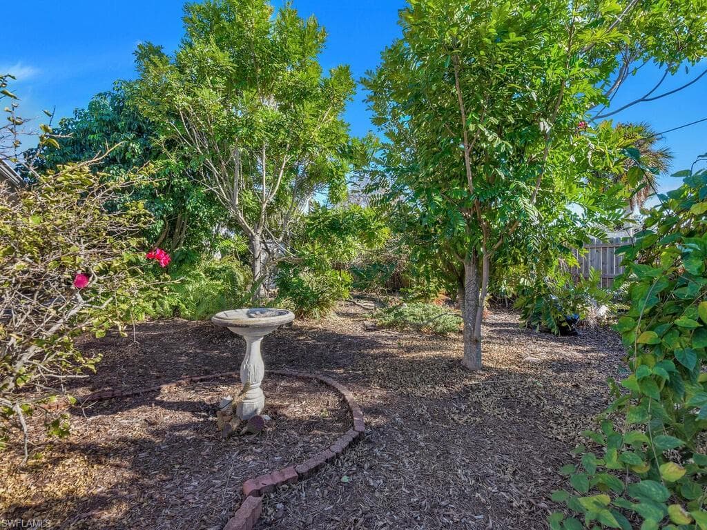 1016 Bayshore AVE, FORT MYERS FL 33919-37