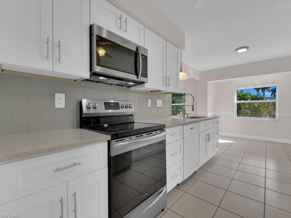 1016 Bayshore AVE, FORT MYERS FL 33919-9