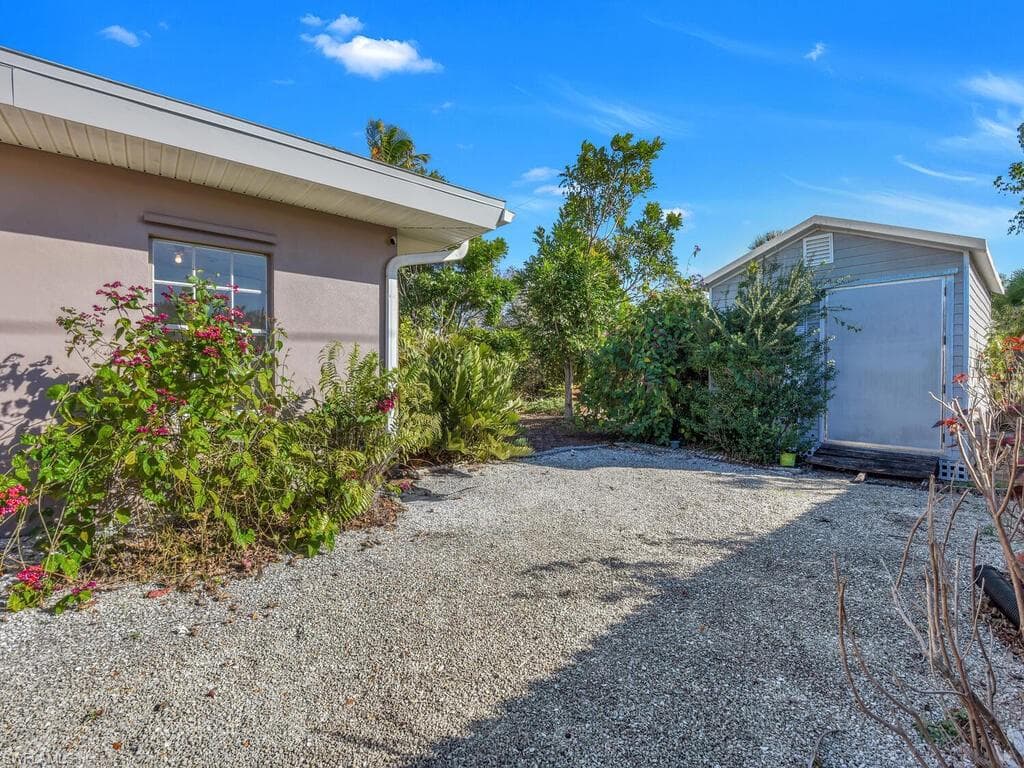 1016 Bayshore AVE, FORT MYERS FL 33919-43