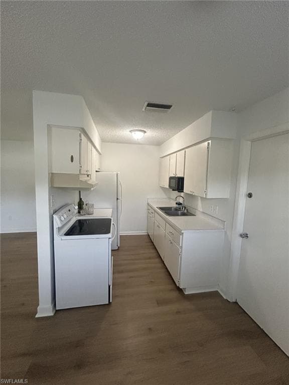 1124 Highlands DR, NAPLES FL 34103-5