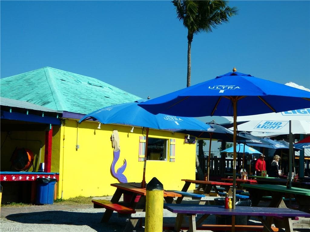 238 Harbor PL N, OTHER FL 34140-19