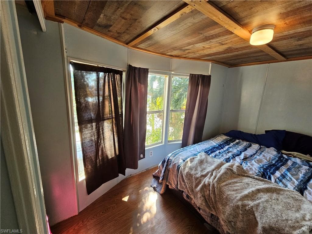 238 Harbor PL N, OTHER FL 34140-13