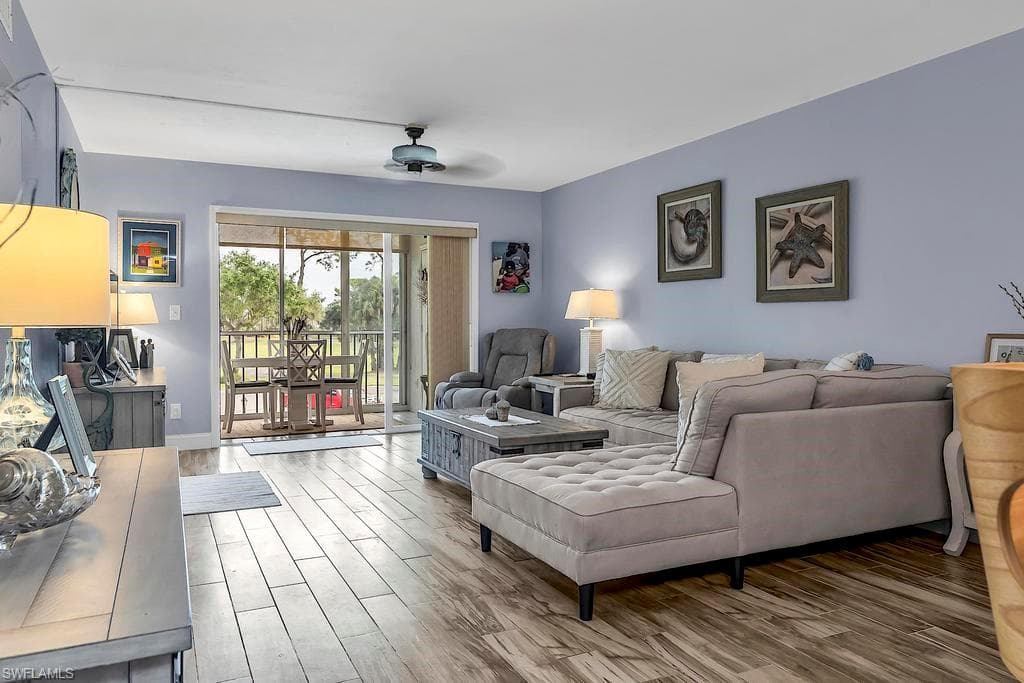 1075 Foxfire LN # 203, NAPLES FL 34104-12