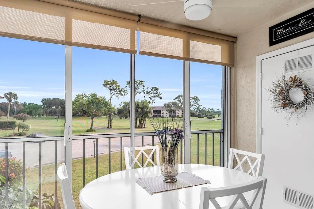 1075 Foxfire LN # 203, NAPLES FL 34104-17