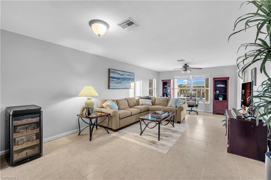 912 SE 46th ST # 201, CAPE CORAL FL 33904-7