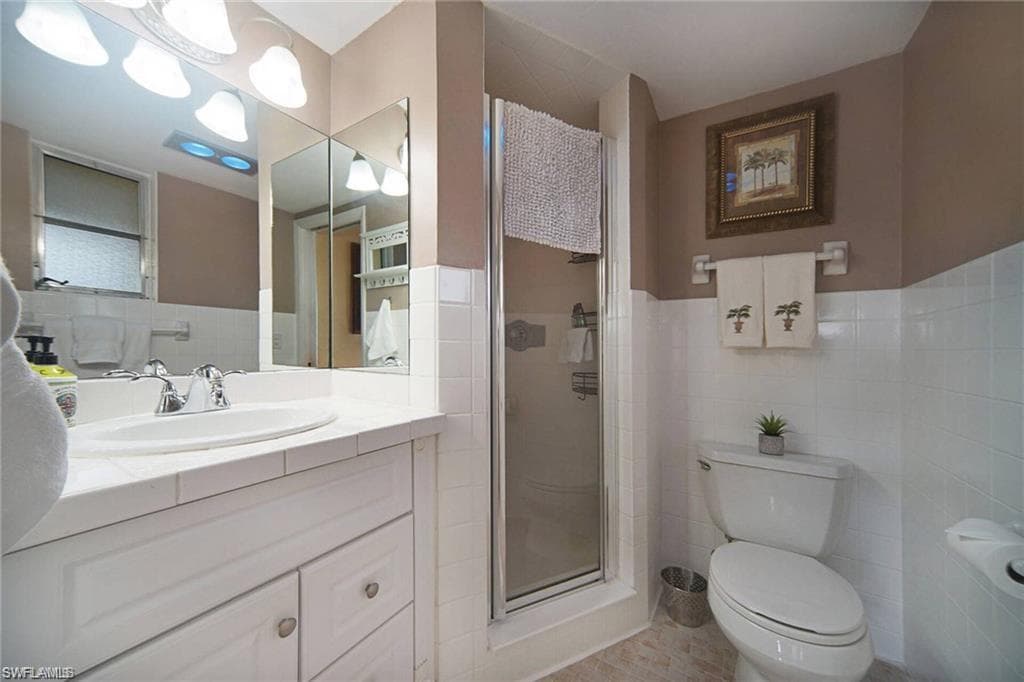4613 SE 5th AVE # 203, CAPE CORAL FL 33904-11