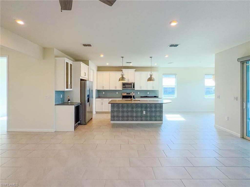 4721 Arboretum CIR # 201, NAPLES FL 34112-4