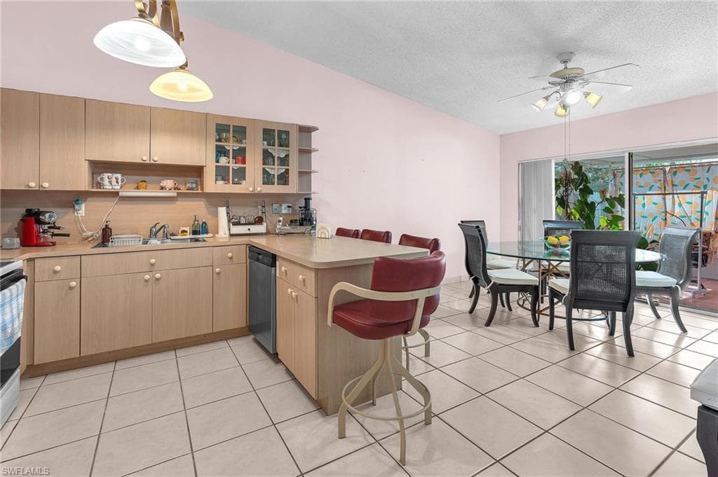 1002 SW 142nd CT, MIAMI FL 33184-6