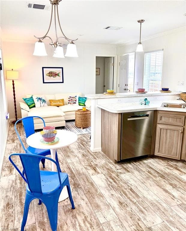 159 Adrienne DR-5