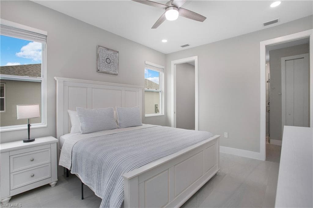 26951 Riverside DR, BONITA SPRINGS FL 34135-15