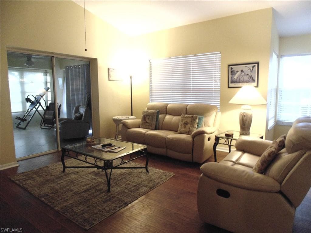 1900 Corona Del Sire DR, NORTH FORT MYERS FL 33917-6