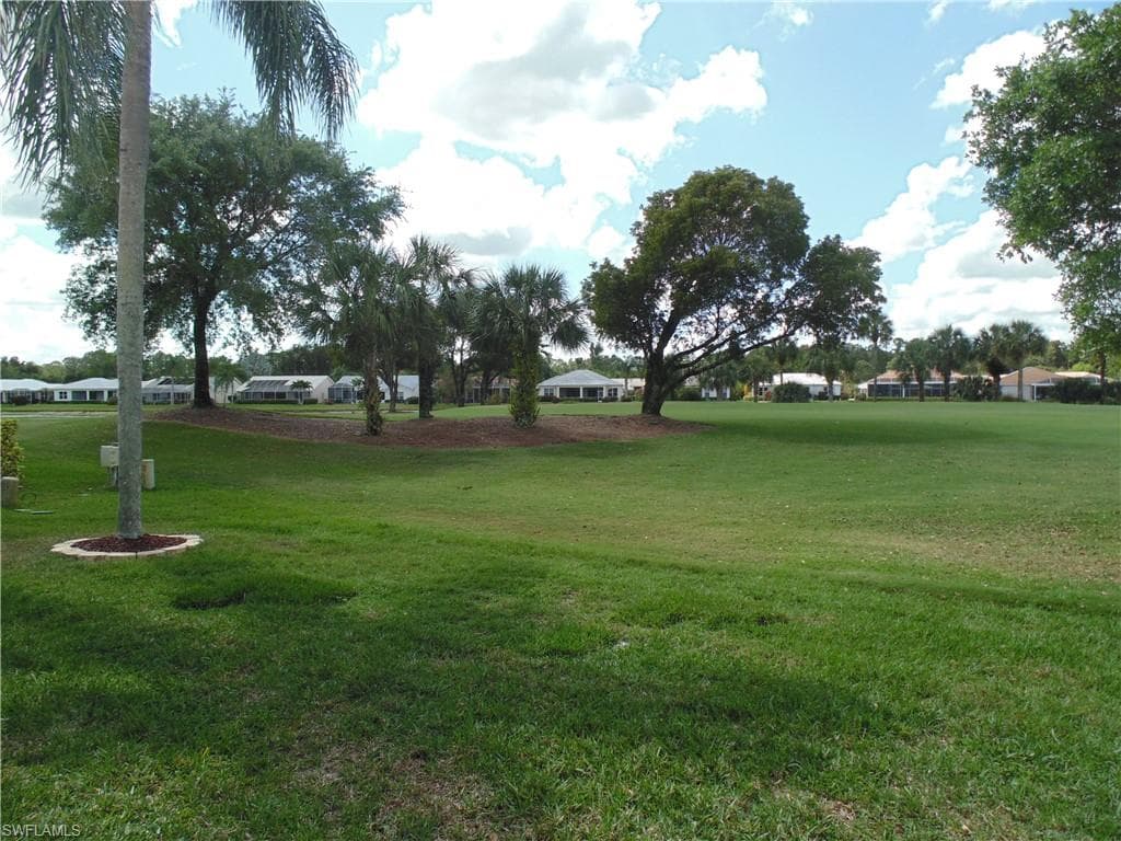 1900 Corona Del Sire DR, NORTH FORT MYERS FL 33917-36