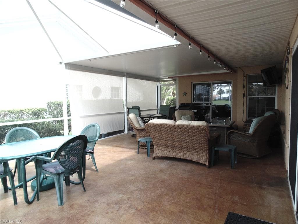 1900 Corona Del Sire DR, NORTH FORT MYERS FL 33917-24