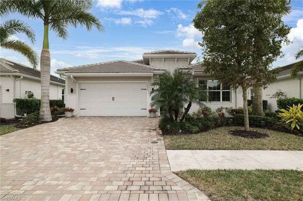16530 Seagate PL, BONITA SPRINGS FL 34135-1