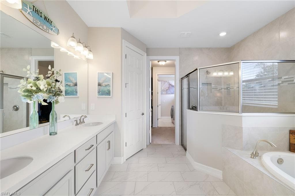 16530 Seagate PL, BONITA SPRINGS FL 34135-15