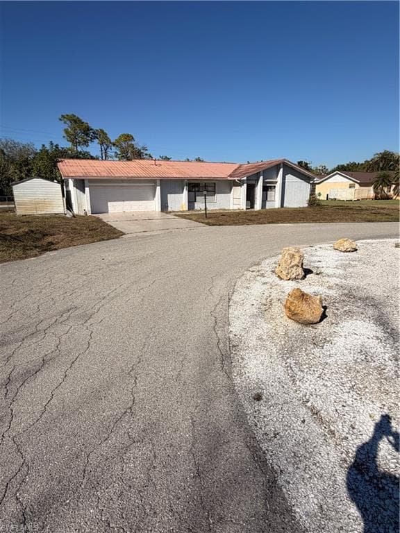 19383 Orchidtree CT, LEHIGH ACRES FL 33936-4