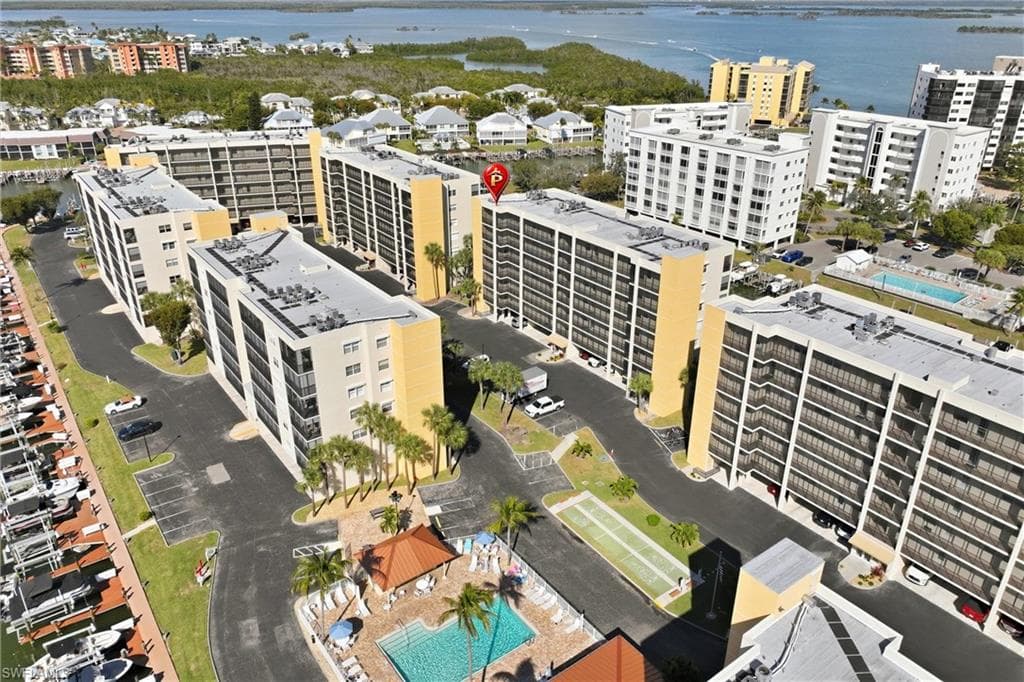 4421 Bay Beach LN # 611, FORT MYERS BEACH FL 33931-1