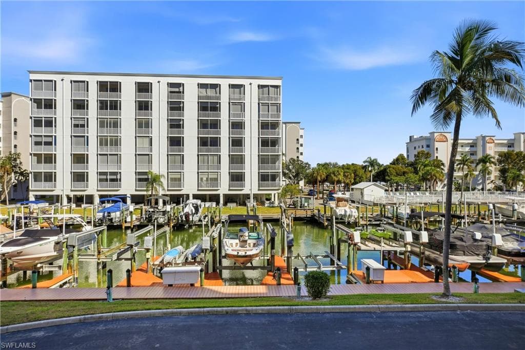 4421 Bay Beach LN # 611, FORT MYERS BEACH FL 33931-32