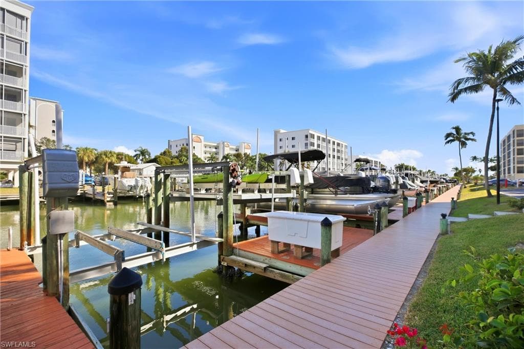 4421 Bay Beach LN # 611, FORT MYERS BEACH FL 33931-36