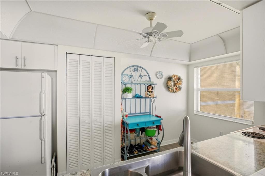 4421 Bay Beach LN # 611, FORT MYERS BEACH FL 33931-10