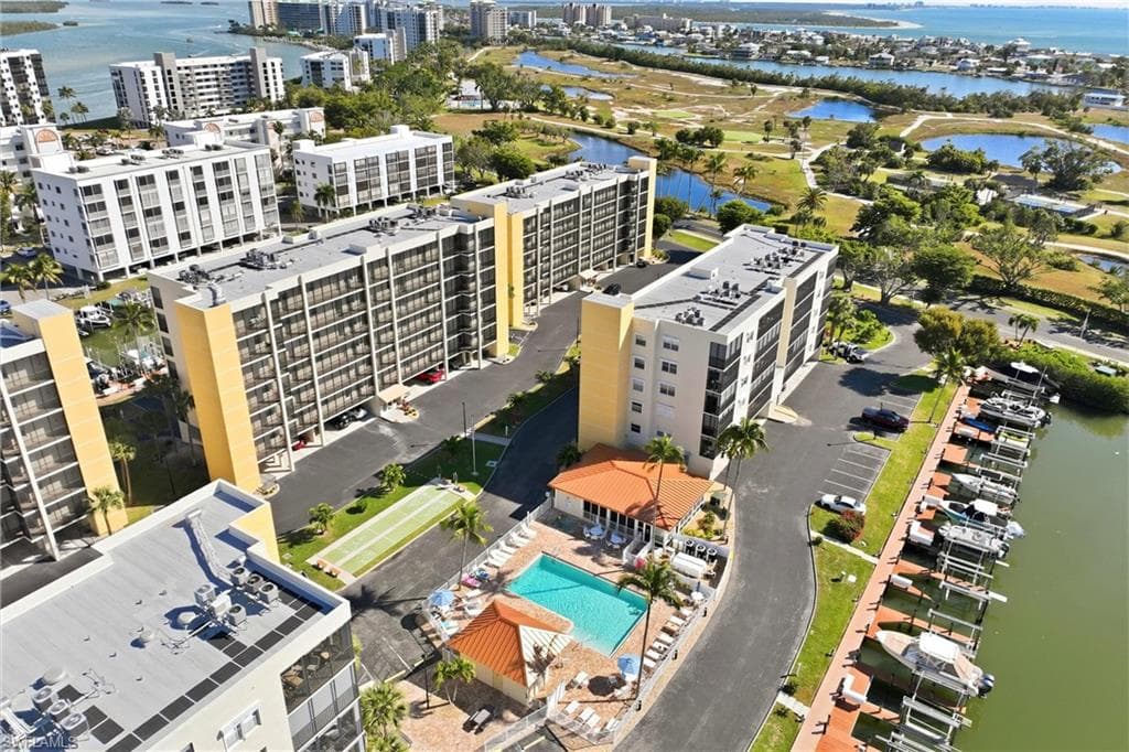 4421 Bay Beach LN # 611, FORT MYERS BEACH FL 33931-38