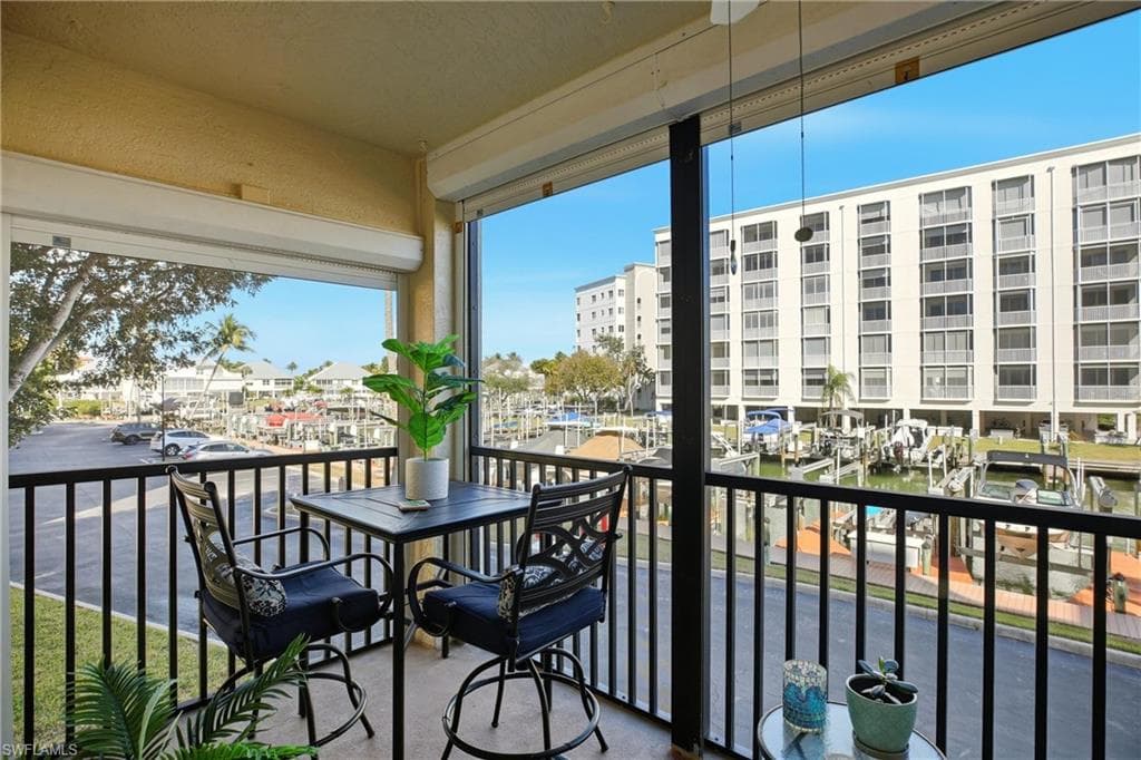 4421 Bay Beach LN # 611, FORT MYERS BEACH FL 33931-28