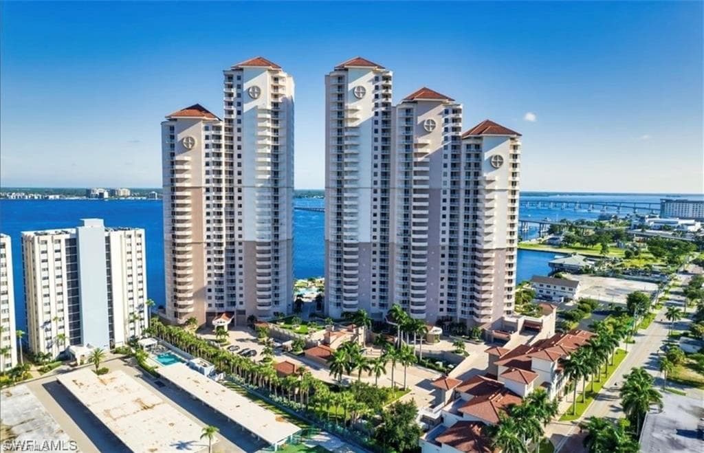 2104 W 1st ST # 1004, FORT MYERS FL 33901-1