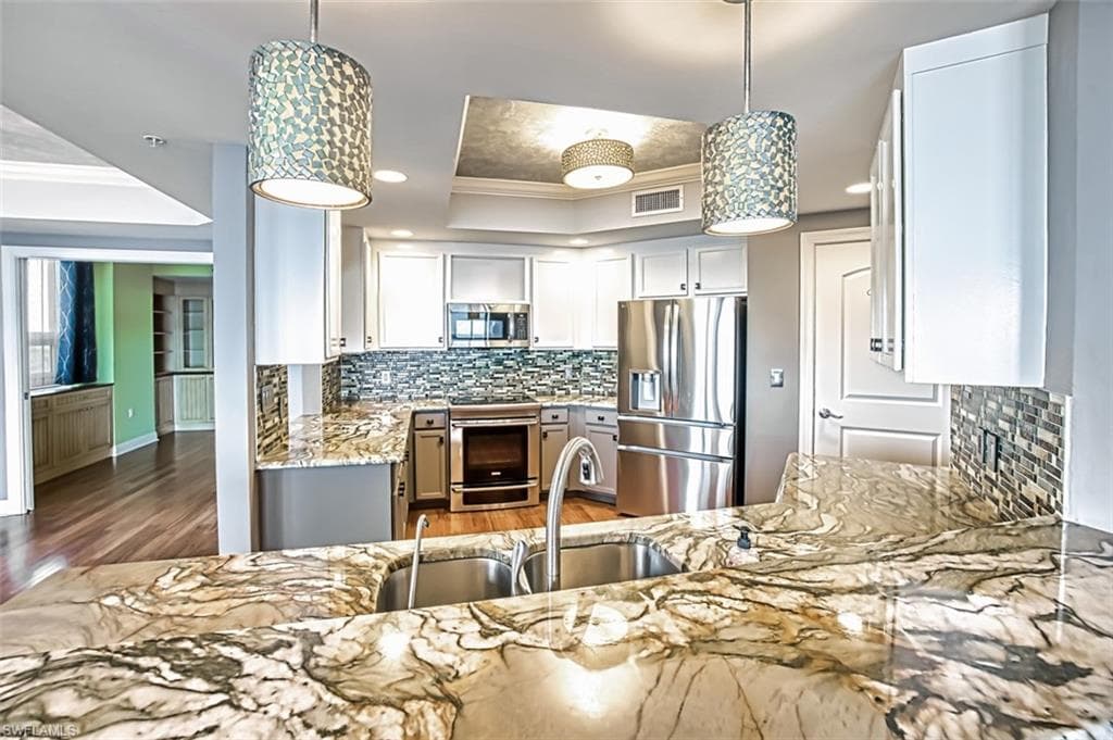 2104 W 1st ST # 1004, FORT MYERS FL 33901-12
