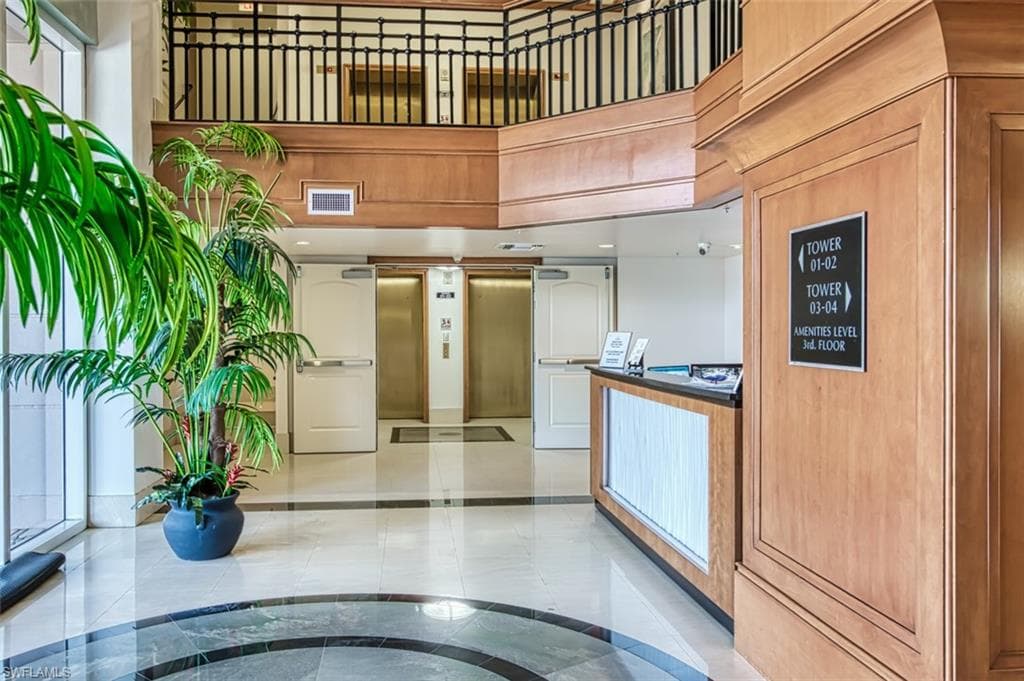 2104 W 1st ST # 1004, FORT MYERS FL 33901-2