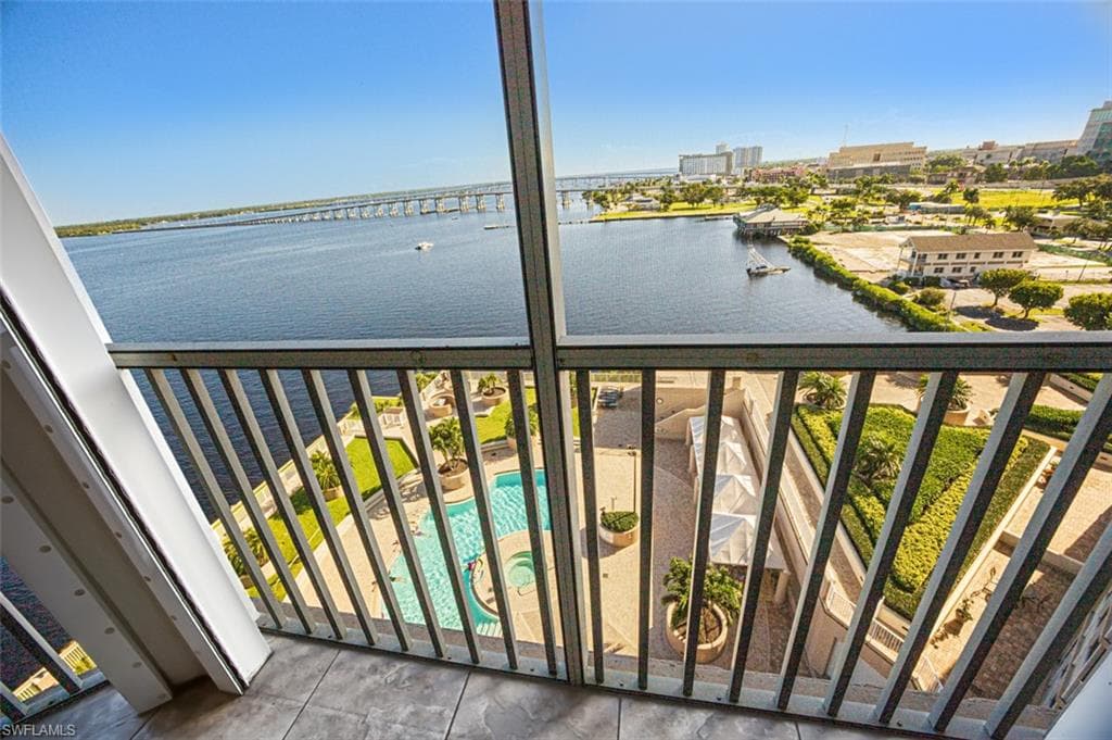 2104 W 1st ST # 1004, FORT MYERS FL 33901-17