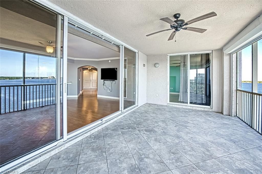 2104 W 1st ST # 1004, FORT MYERS FL 33901-18