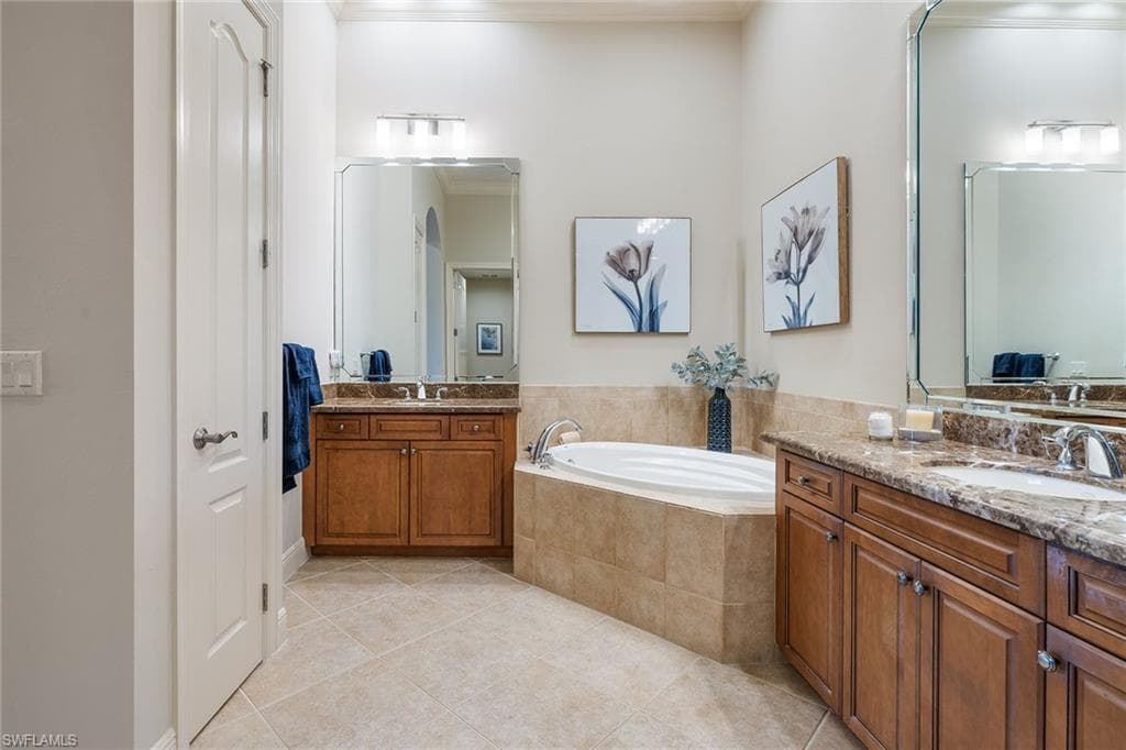 17015 Porta Vecchio WAY # 201, NAPLES FL 34110-23
