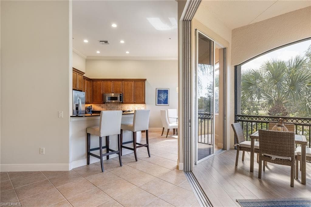 17015 Porta Vecchio WAY # 201, NAPLES FL 34110-29