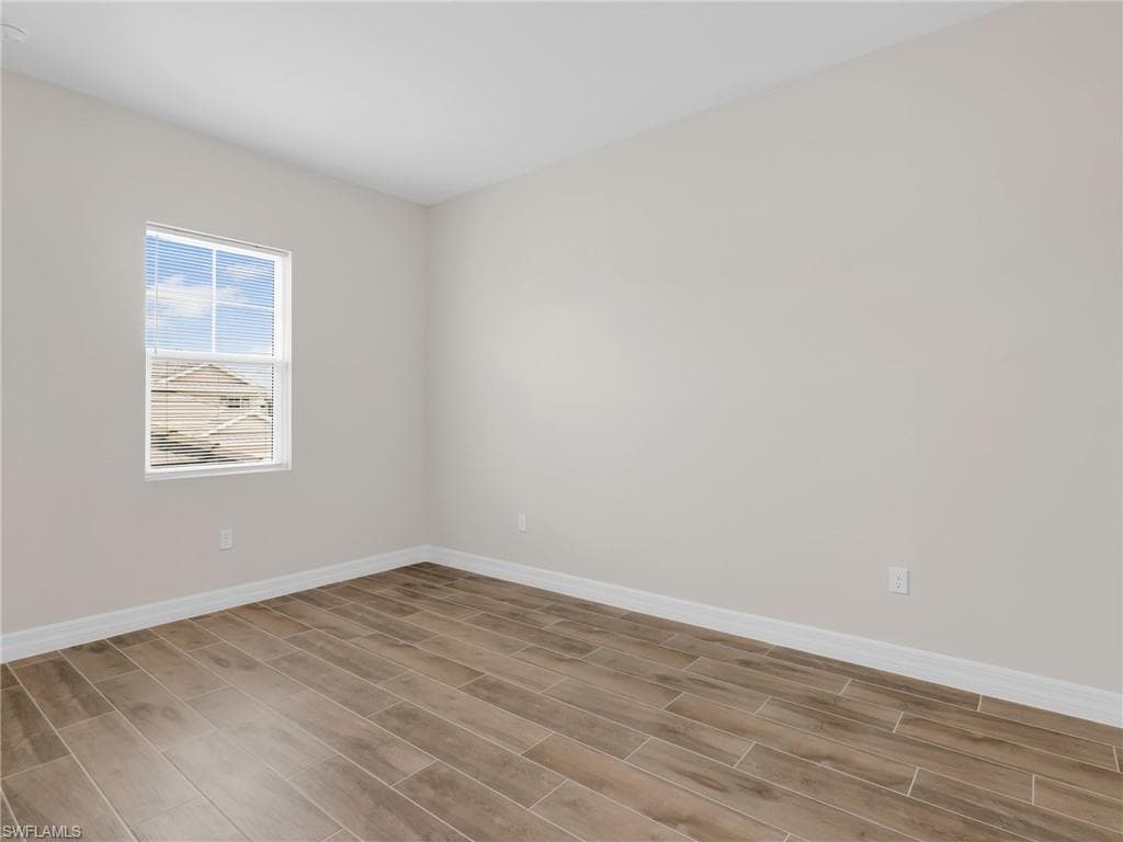 268 Indies DR E # 201, NAPLES FL 34114-15