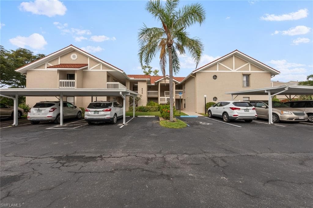 9623 Eaton Gardens LN # 105, FORT MYERS FL 33919-24