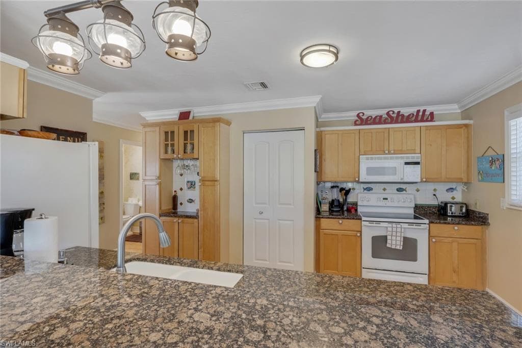 1292 Grand Canal DR-8