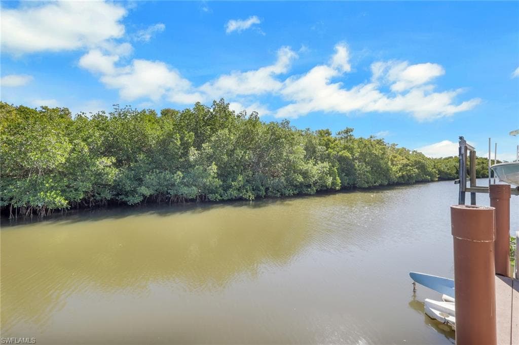1292 Grand Canal DR-37