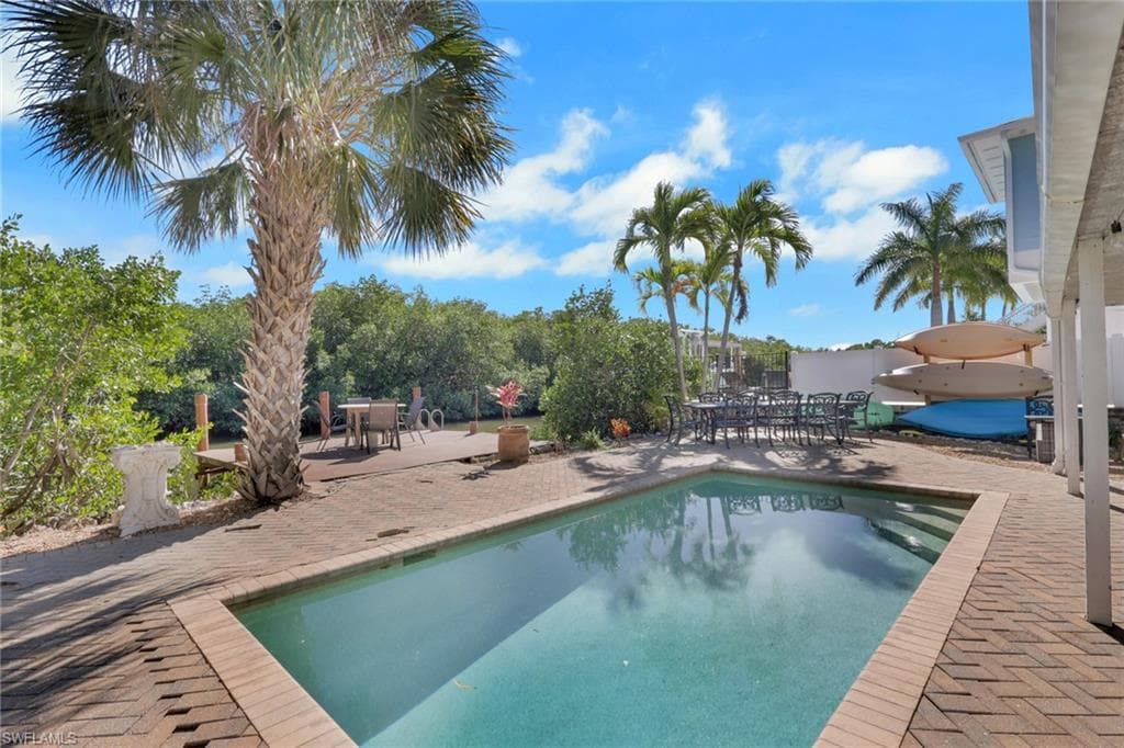 1292 Grand Canal DR-30