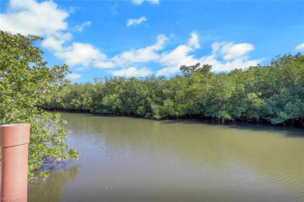 1292 Grand Canal DR-38