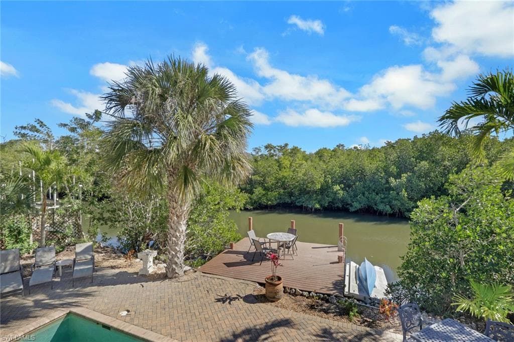 1292 Grand Canal DR-28