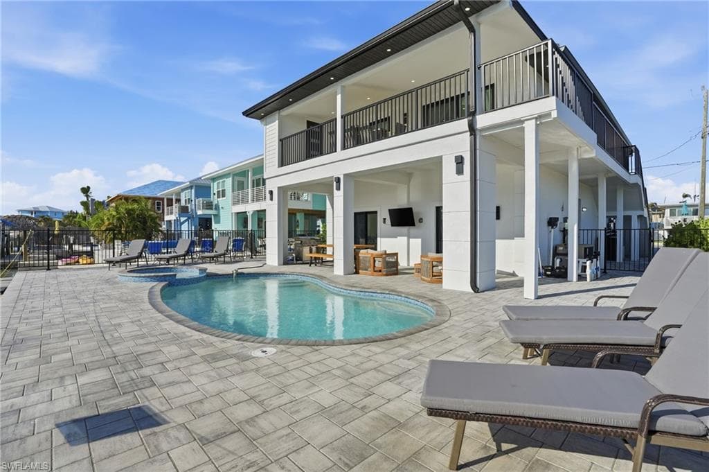 910 3rd ST, FORT MYERS BEACH FL 33931-1
