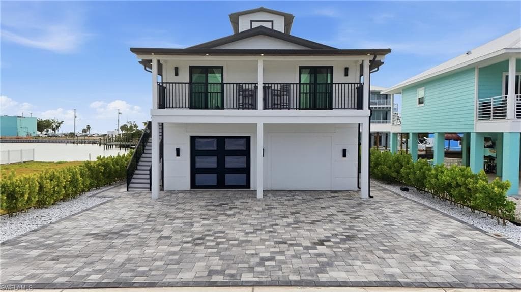 910 3rd ST, FORT MYERS BEACH FL 33931-5