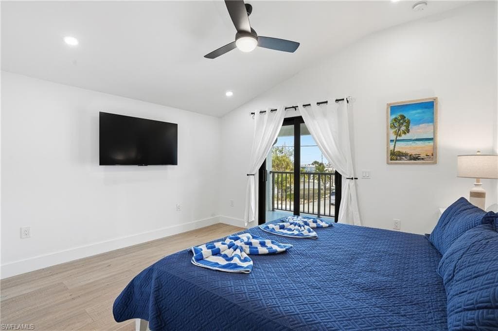 910 3rd ST, FORT MYERS BEACH FL 33931-16