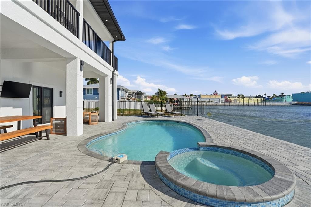 910 3rd ST, FORT MYERS BEACH FL 33931-4